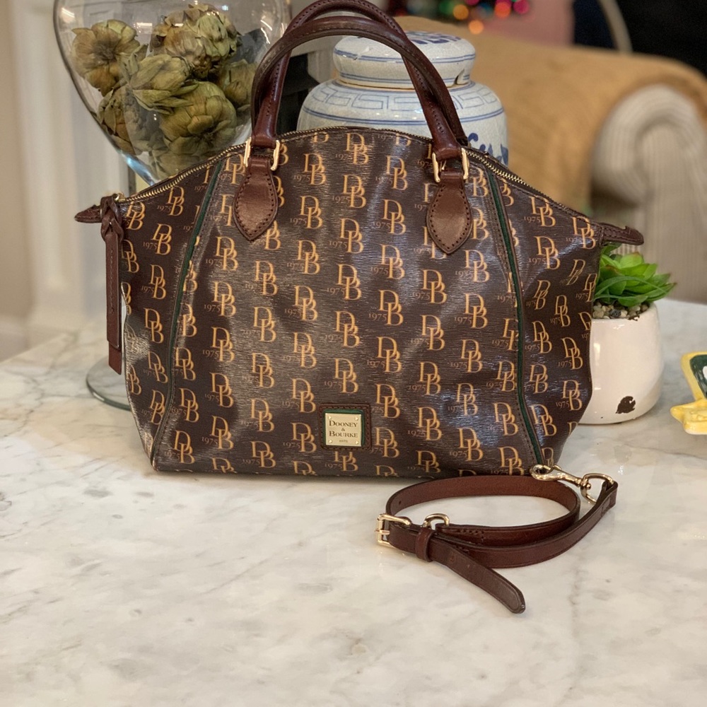 DOONEY & BOURKE 1975 SUTTON SYDNEY SATCHEL